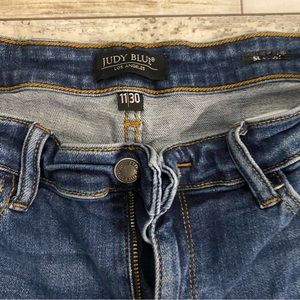 Judy blue jeans size 11/30